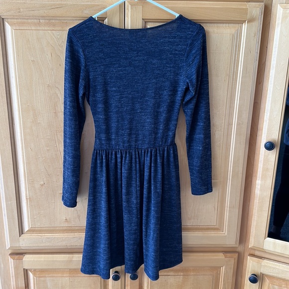Alya Navy Dress - Picture 5 of 7